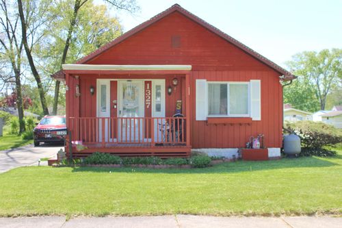 1327 Mcpherson St, Elkhart, IN, 46514-3747 | Card Image