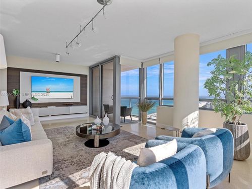 3002-101 20th St, Miami Beach, FL, 33139-1903 | Card Image