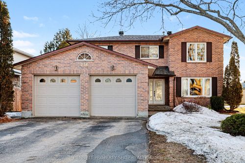 236 Allan Street, Smiths Falls, ON, K7A5E9 | Card Image