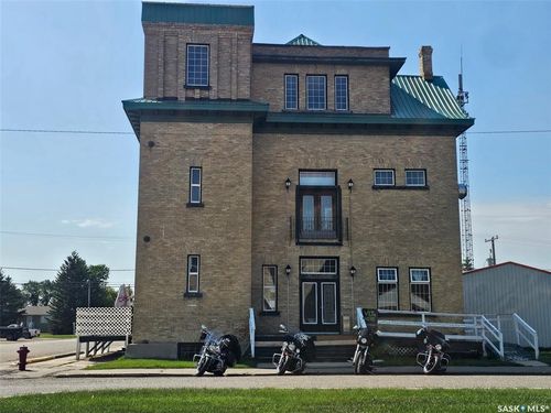 201 Main St, Arcola, SK, S0C0G0 | Card Image