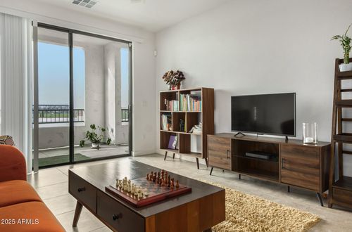 378-2511 W Queen Creek Rd, Chandler, AZ, 85248-0140 | Card Image