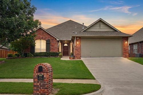 812 N Willow Avenue, Broken Arrow, OK, 74012 | Card Image