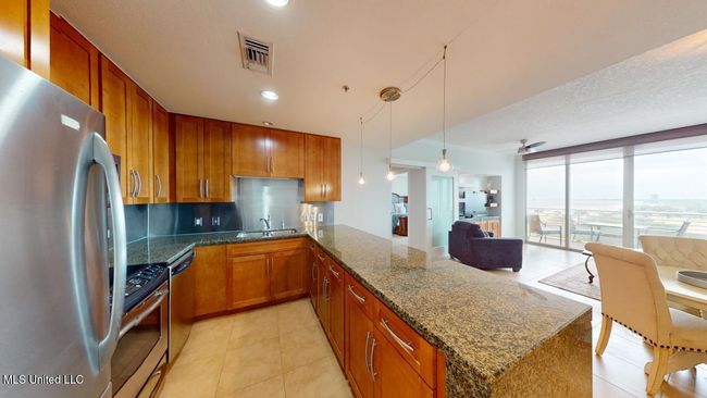 2060-Beach-Blvd-01092025_145530 | Image 8