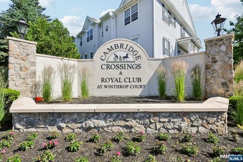 9104 Ravenscroft Rd, Clifton, NJ, 07013-2727 | Card Image