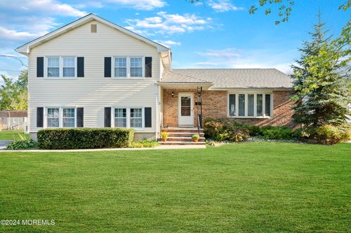 3 Elizabeth Drive, Matawan, NJ, 07747 | Card Image