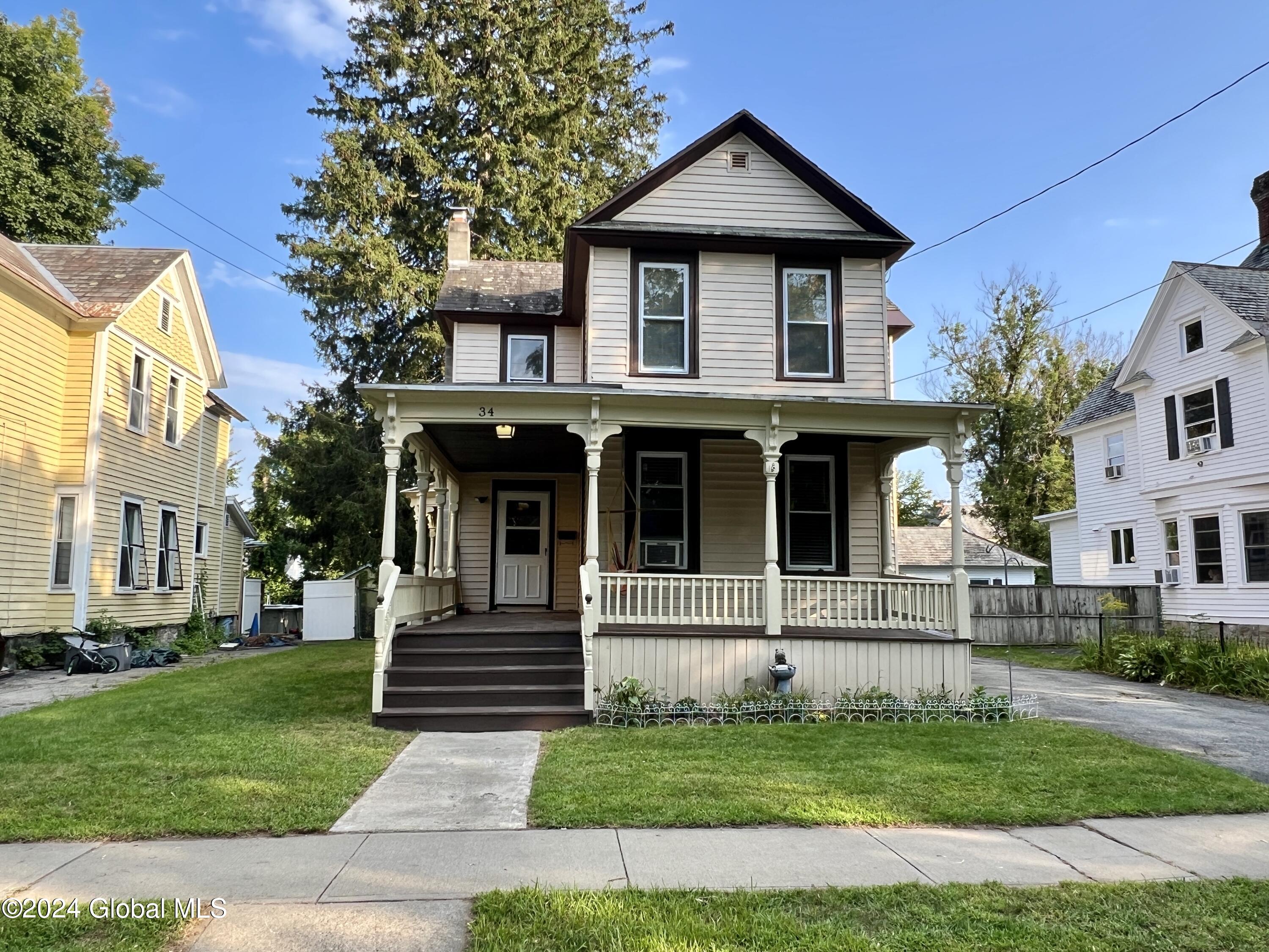 Grove Ave, Glens Falls, NY 12801