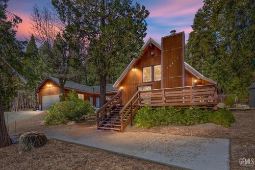 10511 Holly Dr, Wofford Heights, CA, 93285-9512 | Card Image