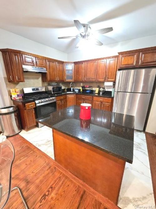 188-25 Mangin Ave, Saint Albans, NY, 11412-2317 | Card Image