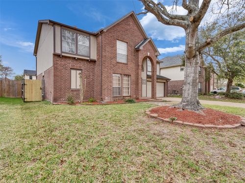 1814 Oak Valley Dr, Kemah, TX, 77565-8110 | Card Image