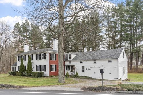 8 South St, Townsend, MA, 01469 | Card Image