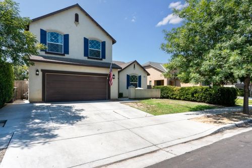 653 Visconti St, Lemoore, CA, 93245-3766 | Card Image