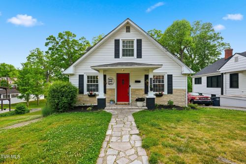 2220 Cypress St, Kingsport, TN, 37664-3644 | Card Image