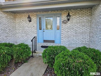 3405 Piccadilly Avenue, House other with 3 bedrooms, 2 bathrooms and null parking in Mt Vernon IL | Image 2