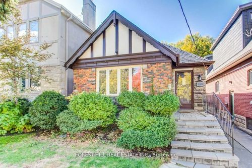 138 Castlewood Rd, Toronto, ON, M5N2L6 | Card Image