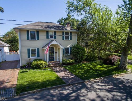 1110 Old Brandon Ave, Norfolk, VA, 23507-1042 | Card Image