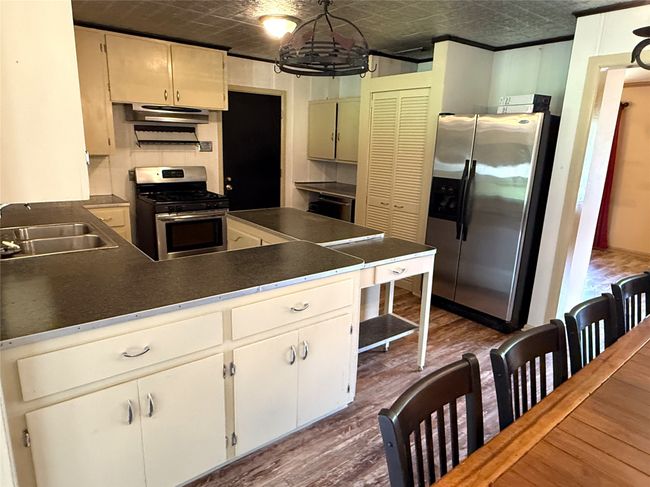 2015 E 5 Th St, House other with 3 bedrooms, 2 bathrooms and null parking in Tyler TX | Image 8