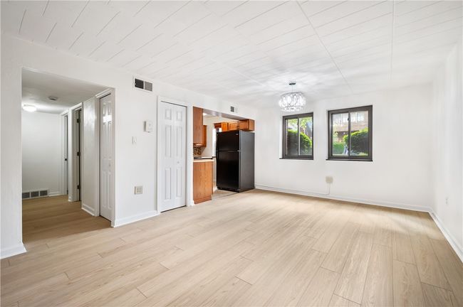 APT-2 - 404 Lexington Ave, Condo with 2 bedrooms, 2 bathrooms and 1 parking in Aspinwall PA | Image 10