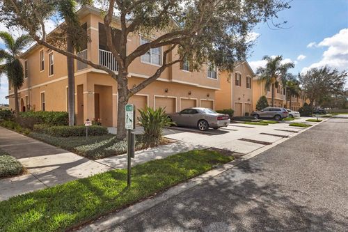 23-202-3774 Parkridge Cir, SARASOTA, FL, 34243-1447 | Card Image