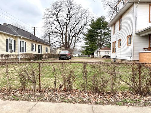 3906 Graceland Ave, Indianapolis, IN, 46208-3904 | Card Image