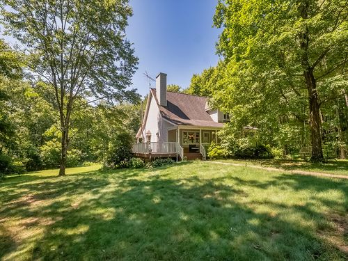391 Glade Mills Rd, Valencia, PA, 16059-3317 | Card Image