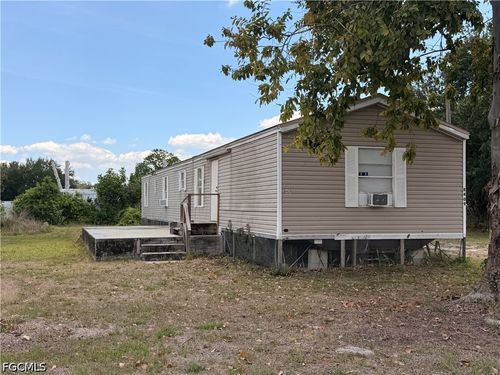 8409 Grady Drive, NORTH FORT MYERS, FL, 33917 | Card Image