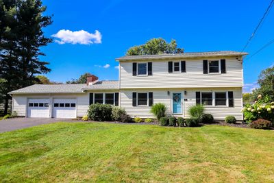 71 Brookside Circle, Home with 4 bedrooms, 3 bathrooms and 2 parking in Elmira NY | Image 2