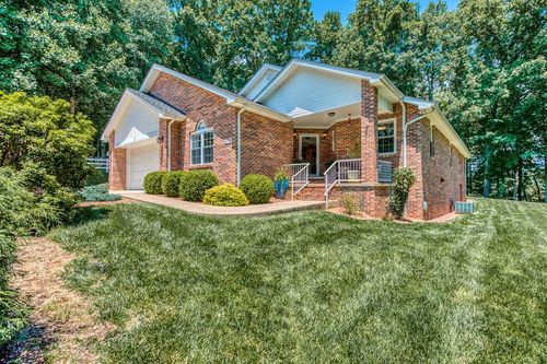 26780 Preston Place Dr, Abingdon, VA, 24211-4287 | Card Image