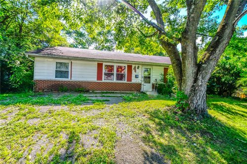 912 Greenheart Dr, New Carlisle, OH, 45344-1111 | Card Image