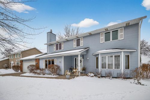 15621 Highview Dr, Apple Valley, MN, 55124-7195 | Card Image