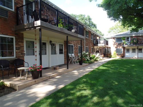 178-178 Jervis Ave, Farmingdale, NY, 11735-2426 | Card Image