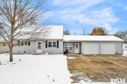 17518 N 2nd St, Chillicothe, IL, 61523-9409 | Card Image