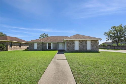 corner-lot-1740 Vans Way, Beaumont, TX, 77706 | Card Image