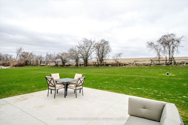 1942 Davenport Rd, House other with 4 bedrooms, 3 bathrooms and 4 parking in Cavan ON | Image 17