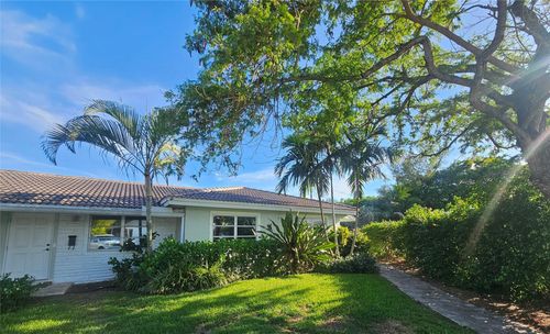 d-2110 Ne 41st St, Lighthouse Point, FL, 33064-7398 | Card Image