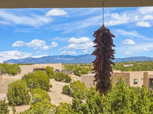 12 Via Optima, Santa Fe, NM, 87507-8053 | Card Image