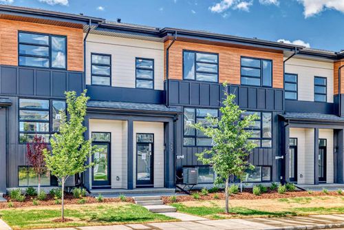 23 Lucas Way Nw, Calgary, AB, T3P2C7 | Card Image
