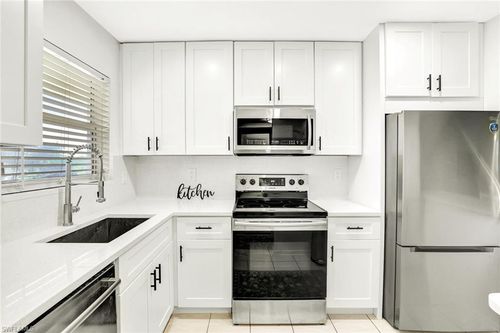 apt-312-499 Forest Lakes Blvd, NAPLES, FL, 34105-2394 | Card Image