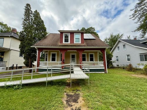 39 Warham St, Windsor, CT, 06095-2439 | Card Image