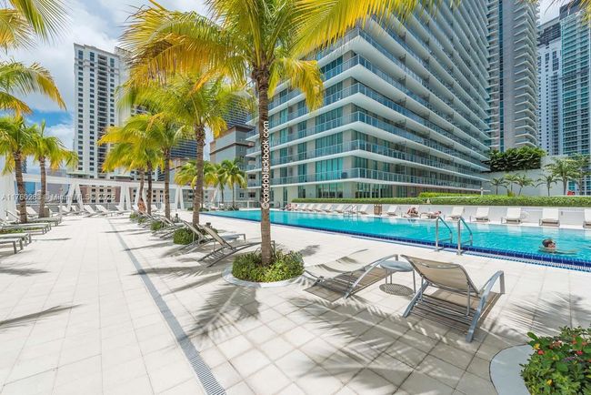 1115-N - 1111 Sw 1 St Ave, Condo with 1 bedrooms, 1 bathrooms and null parking in Miami FL | Image 6