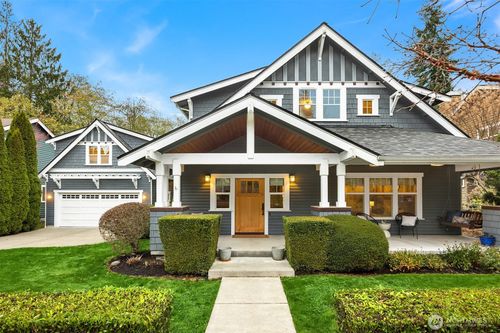 9641 Ne North Town Loop, Bainbridge Island, WA, 98110-3530 | Card Image