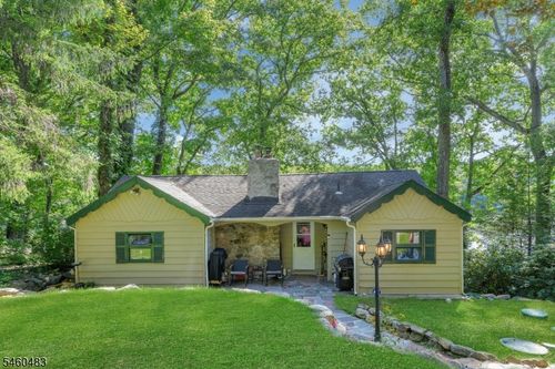 49 Lake Shore Rd E, Hardyston, NJ, 07460-1214 | Card Image
