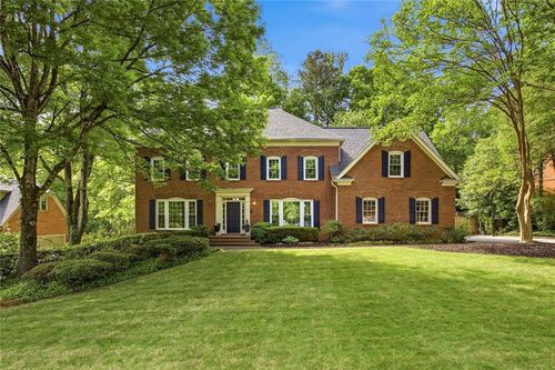 7525 S Spalding Lake Dr, Sandy Springs, GA, 30350-1045 | Card Image