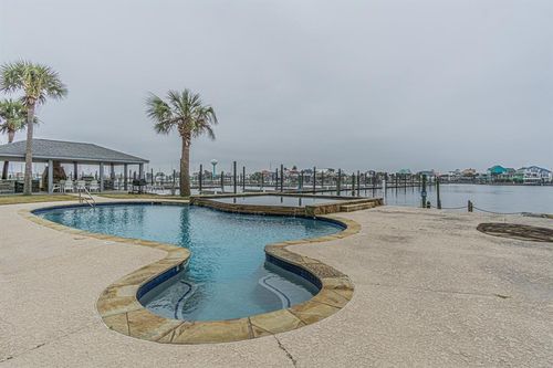207-580 Pleasure Island Blvd, Port Arthur, TX, 77640-6827 | Card Image