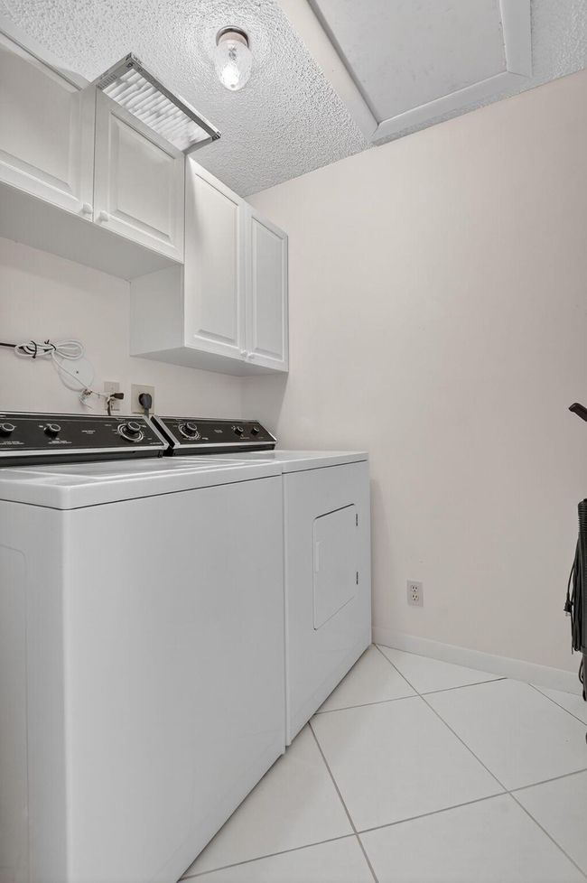 8129 Springtree Rd, Condo with 2 bedrooms, 2 bathrooms and null parking in Boca Raton FL | Image 29