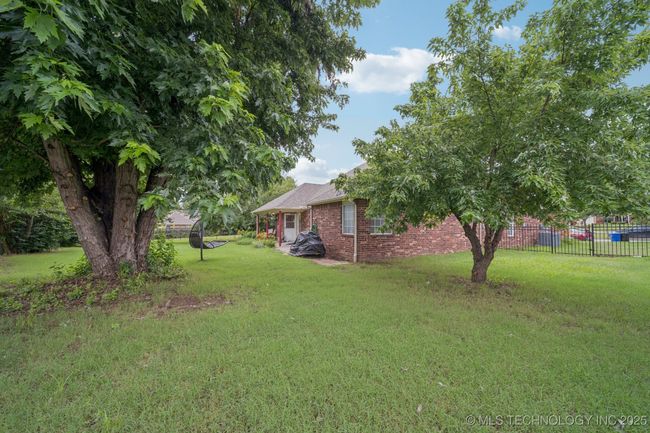 7440 Indianola St, House other with 3 bedrooms, 2 bathrooms and null parking in Broken Arrow OK | Image 27