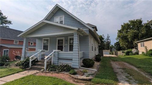 503 Kickapoo St, Hiawatha, KS, 66434-2417 | Card Image
