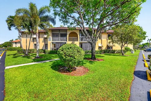 d2-207 Pine Hov Cir, Greenacres, FL, 33463-9217 | Card Image