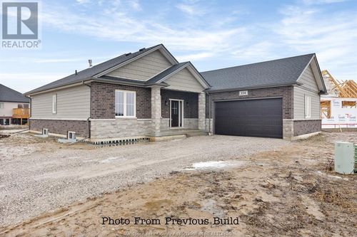 116 Bloomington Way, Chatham, ON, N7L0H1 | Card Image