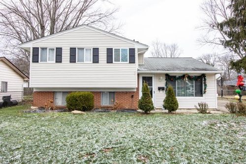 5821 Joanne Ct, North Ridgeville, OH, 44039-1737 | Card Image