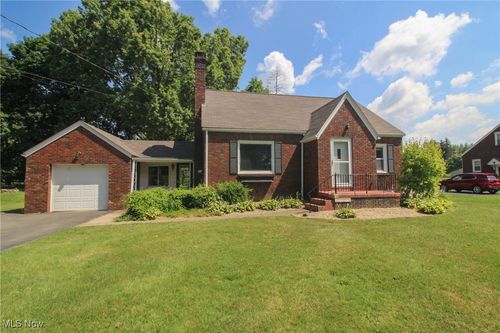 1942 Wingate Rd, Youngstown, OH, 44514-1255 | Card Image